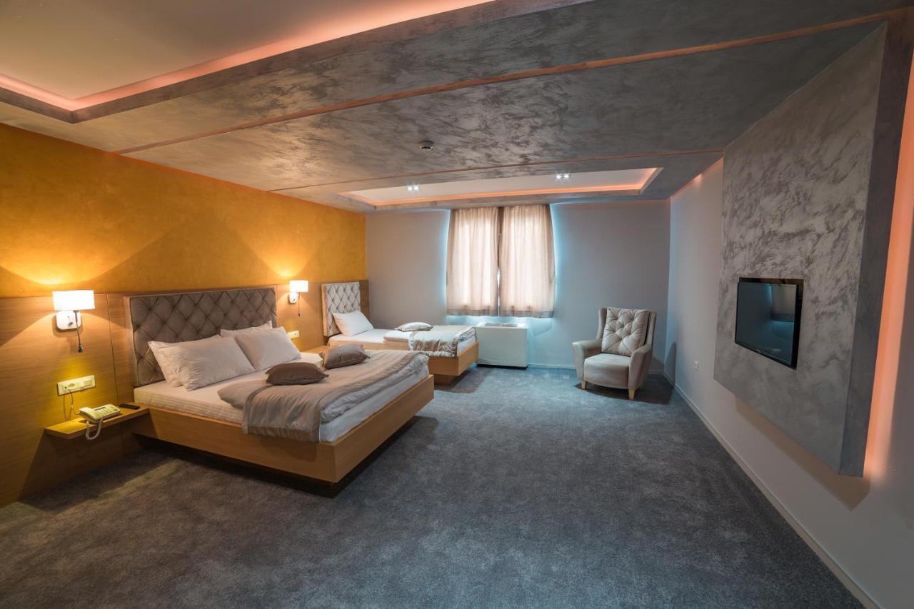 Motel Felikitas Laktaši Kültér fotó