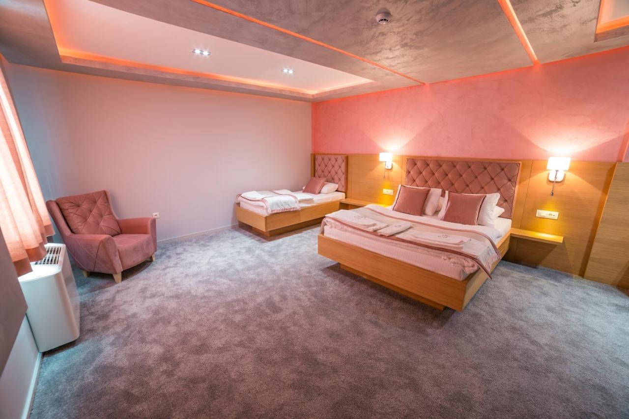 Motel Felikitas Laktaši Kültér fotó